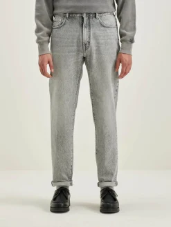 Peeg Tapered Jeans