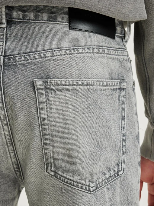 Peeg Tapered Jeans