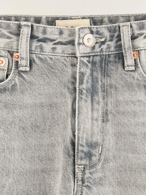 Peyo Tapered Jeans